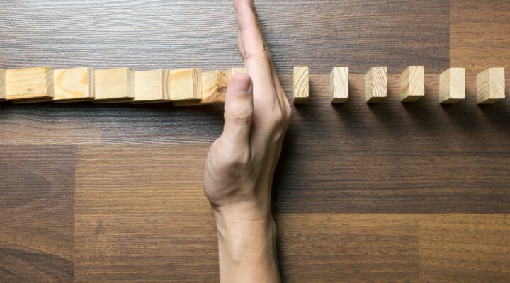 Domino risk effect concept